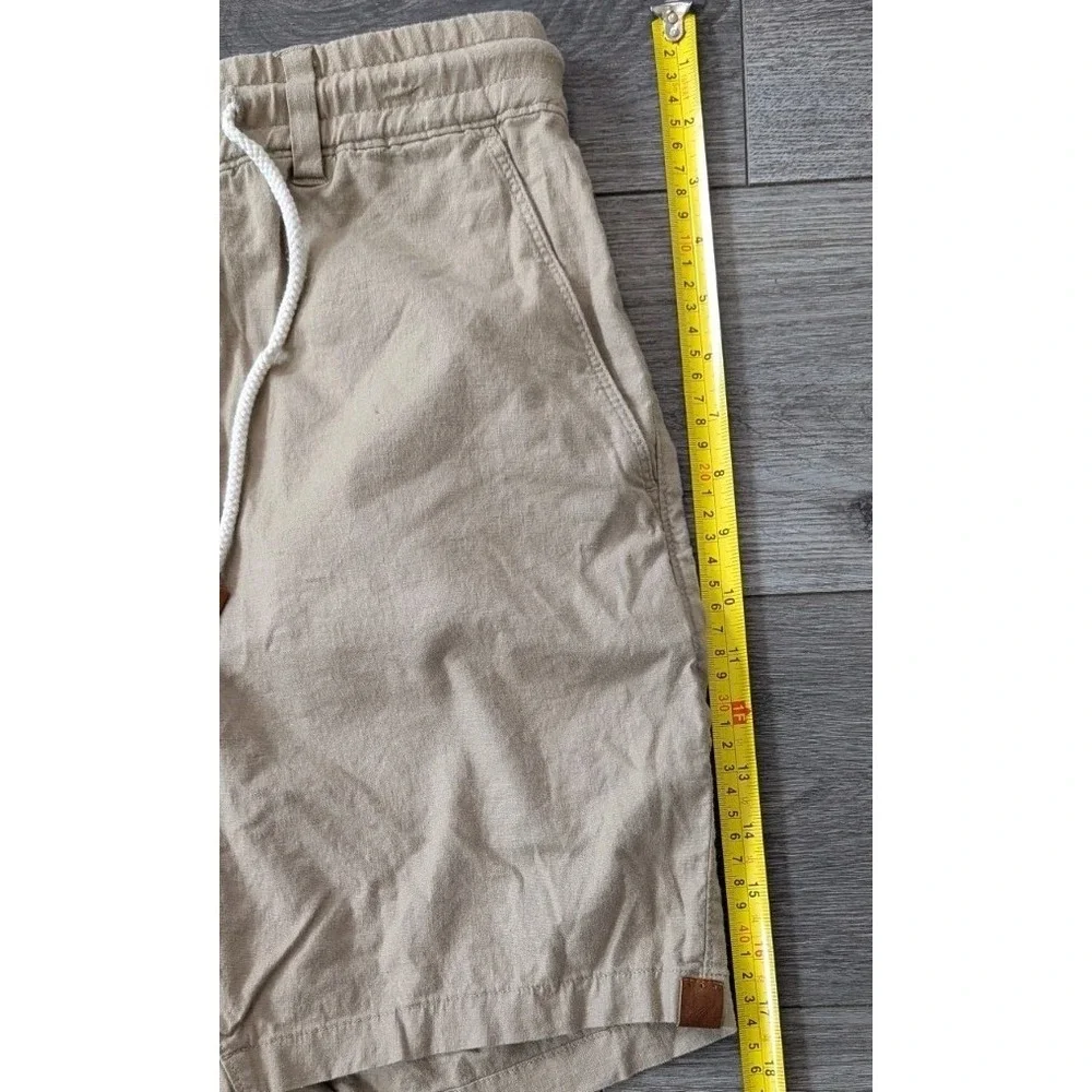 Fundamental Coast Shorts 32 Pull On Drawstring Beige Pockets 7' Inseam Resort